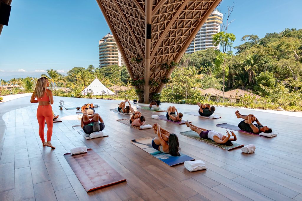 hotel-mousai-puerto-vallarta-yoga